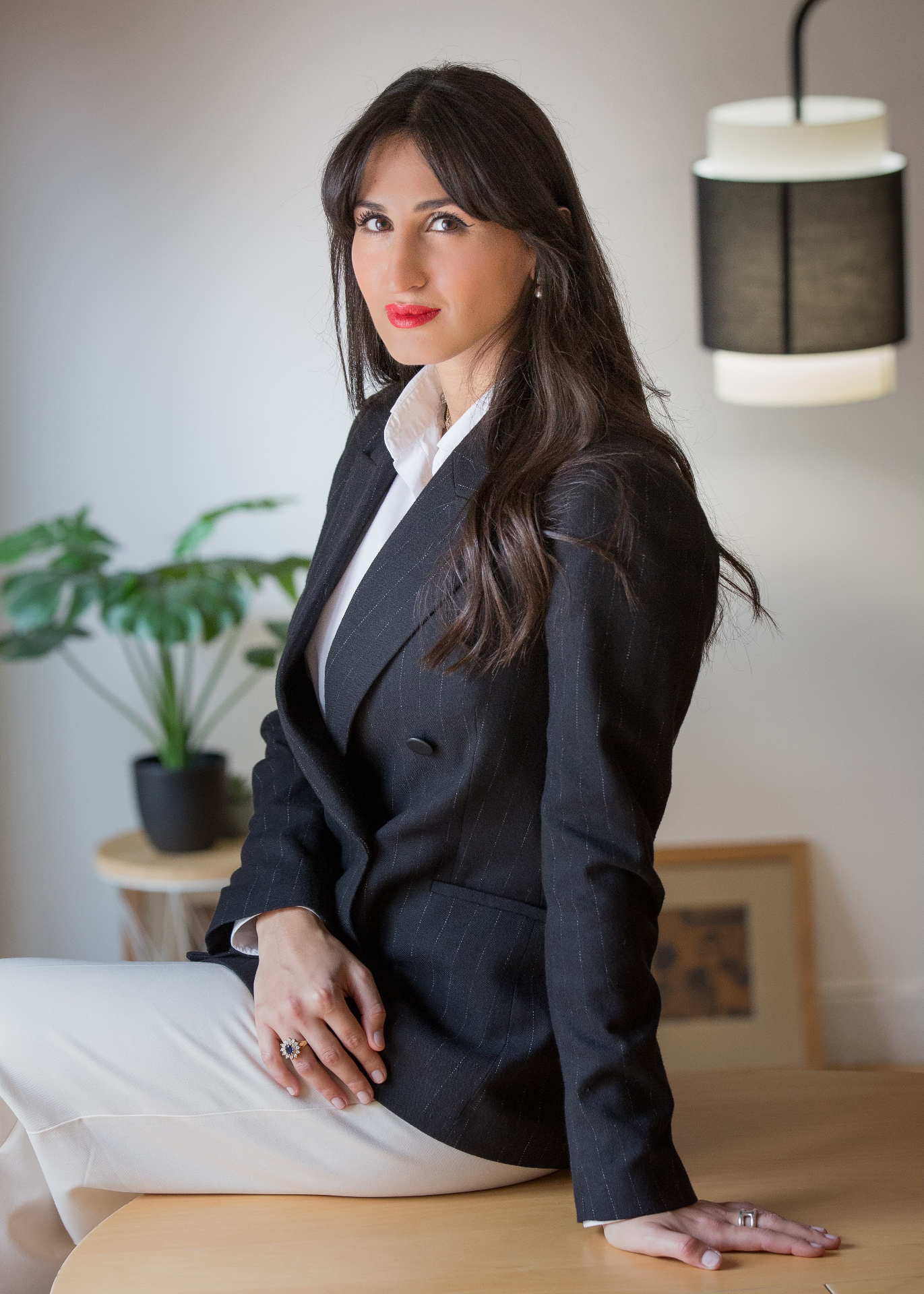 Maître Marianna Paronian au cabinet